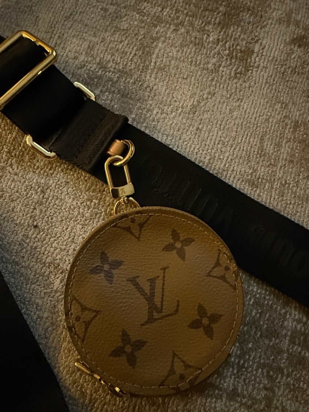 Louis Vuitton Black Bandoulière strap with pouch